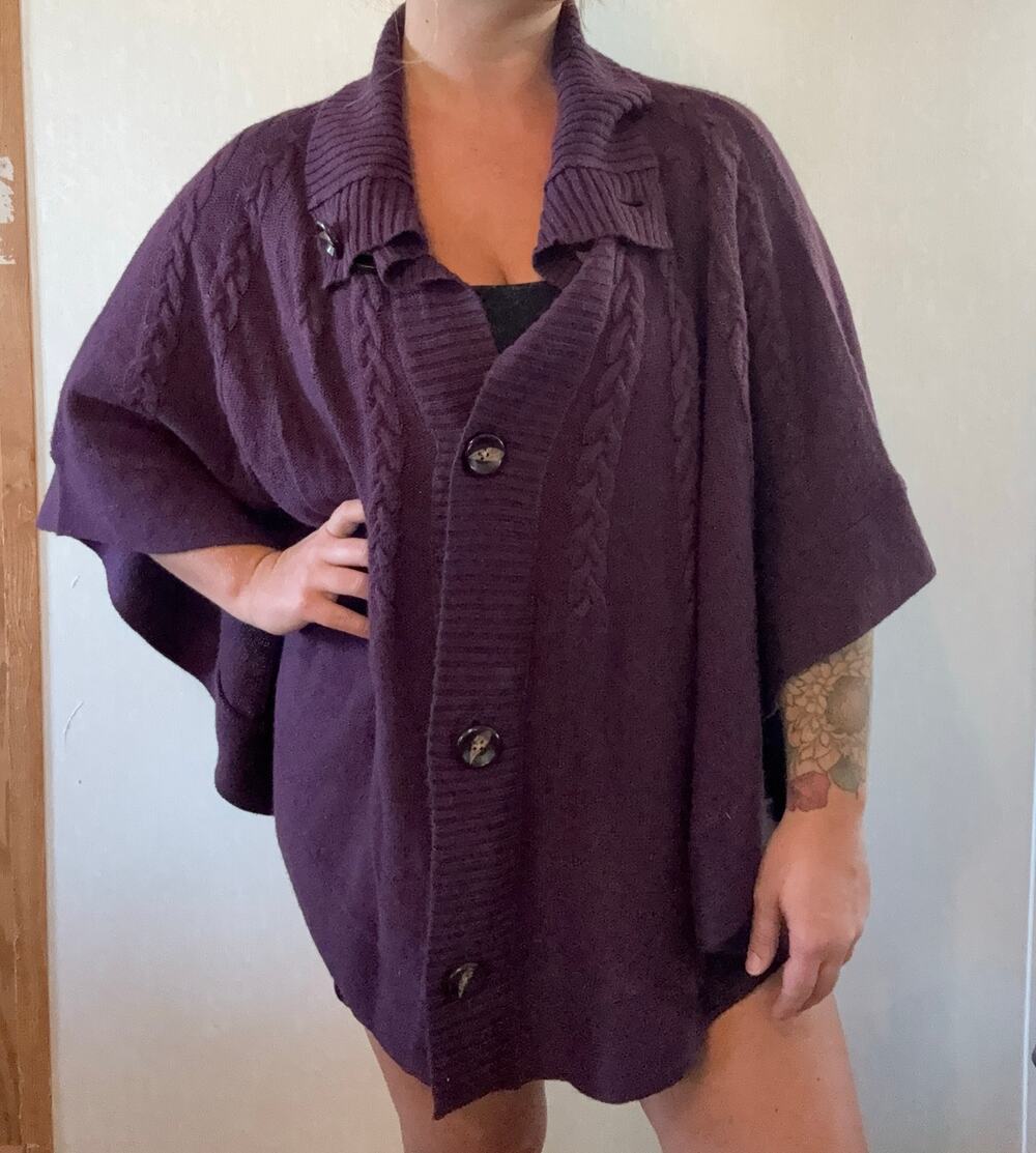 Chico’s L/XL Purple Cable Knit Button Front Cape Poncho Sweater
